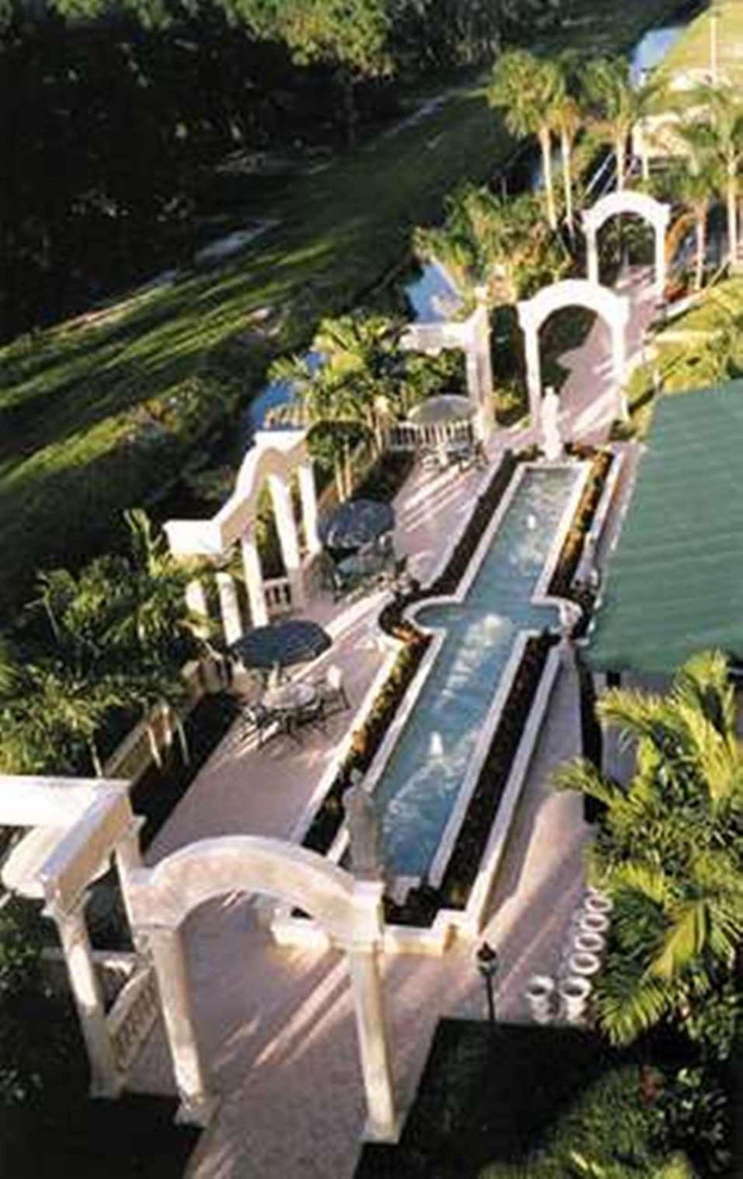 Hampton Inn Palm Beach Gardens Bagian luar foto
